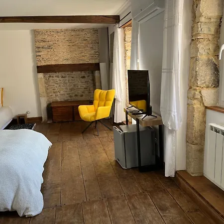 D'hotes Domaine Cherps Ou Piscine Bed & Breakfast