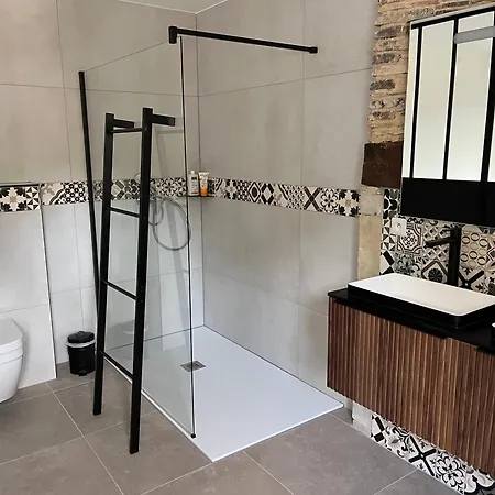 D'hotes Domaine Cherps Et Piscine Bed & Breakfast 3*